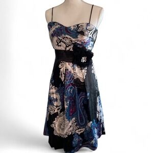 Vintage multicolored Paisley Prom Dress with Blue and white Accents